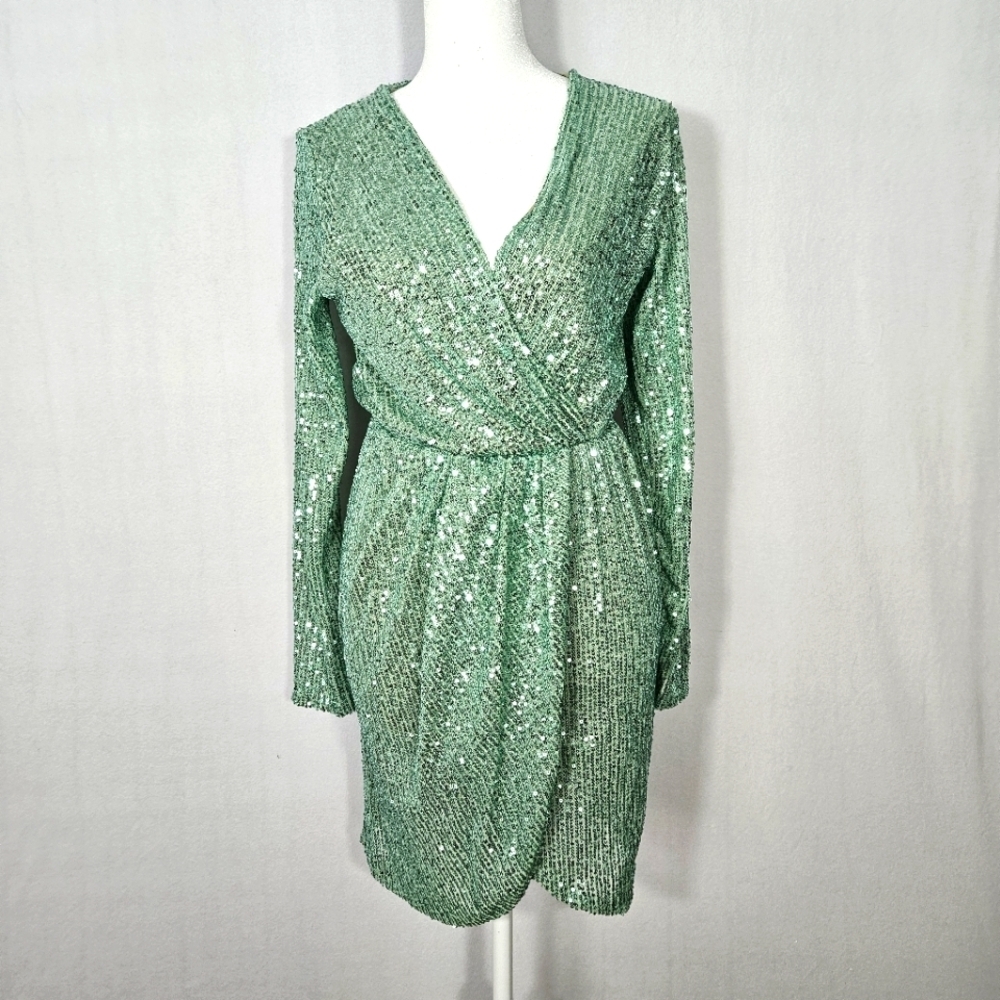 Made in Italy Boutique New Collection Sequin Wrap Mini Dress Size EU8/US Size S - Picture 2 of 9
